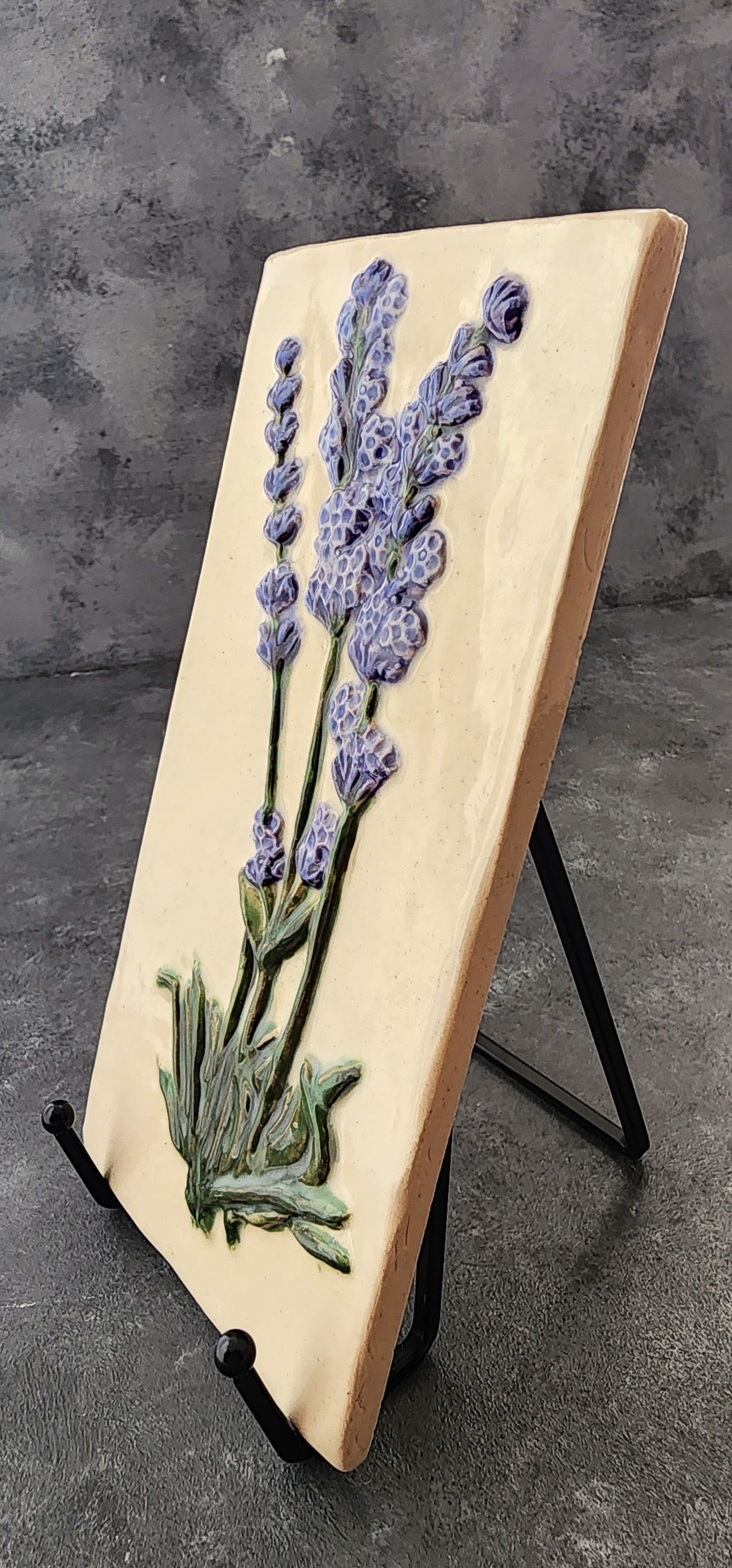 Lavender Ceramic Bas-relief Art Tile w/stand (clear glossy finish)
