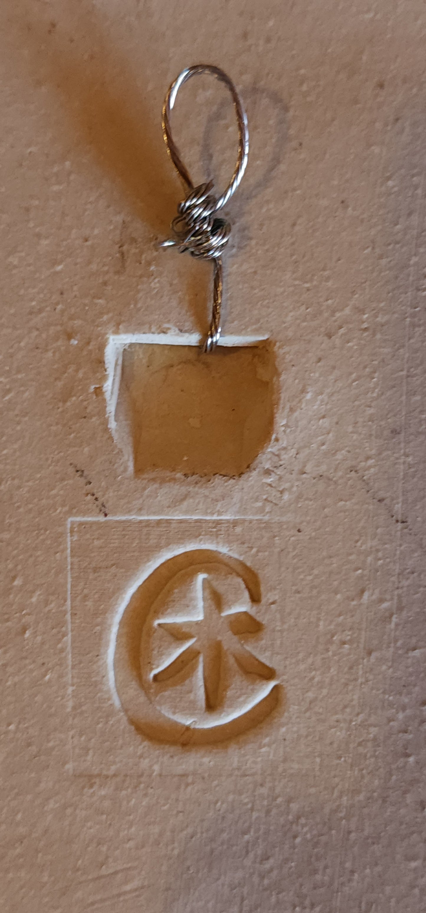 Bumble Bee Ceramic Relief Art Tile w/stand or wall hanger options