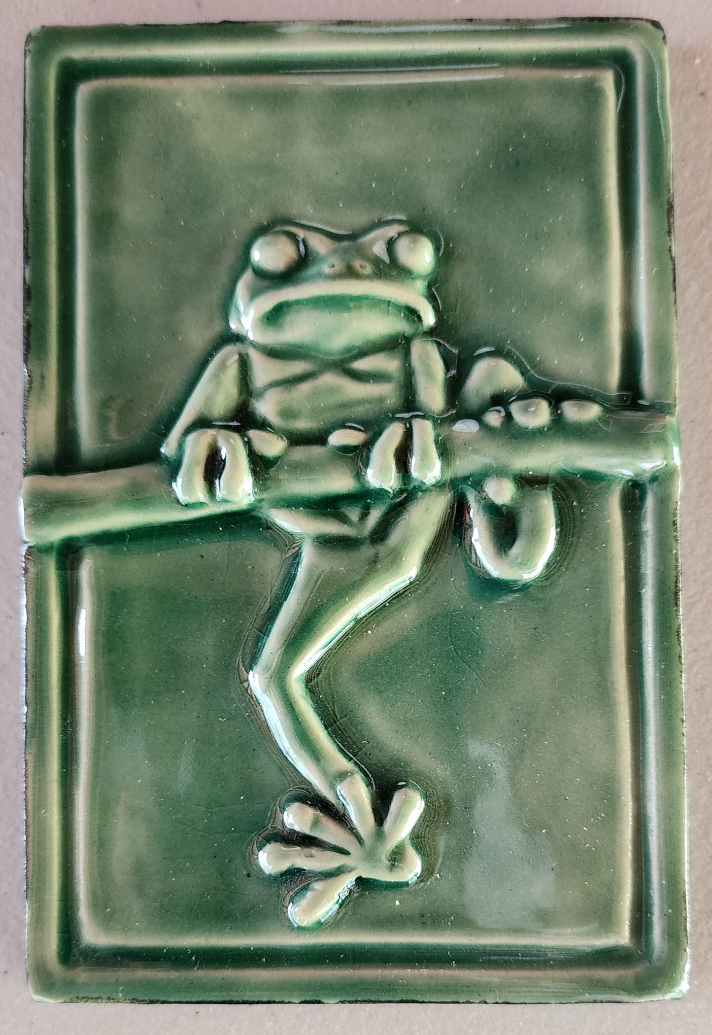 Frog, single glaze, 6x4 inches