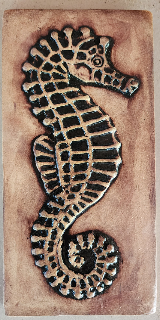 Seahorse, single glaze, 8x4 inches
