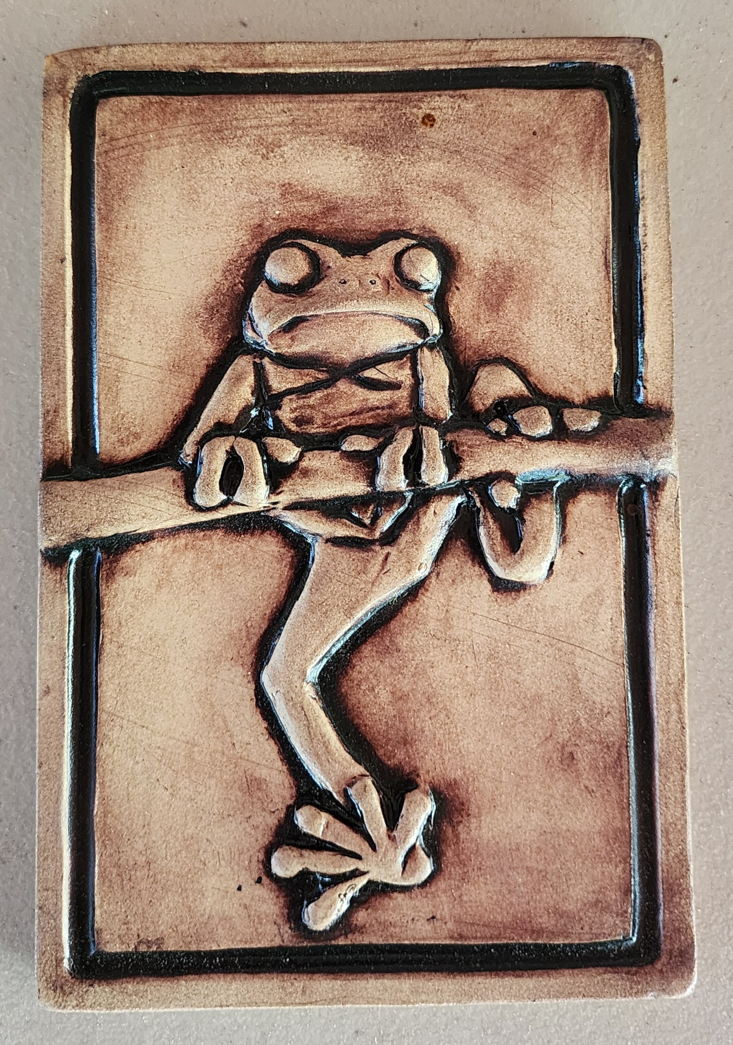 Frog, single glaze, 6x4 inches