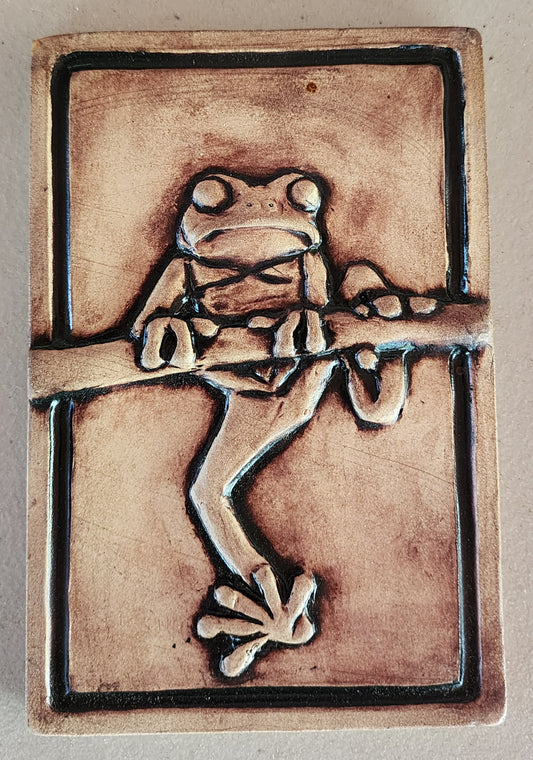 Frog, single glaze, 6x4 inches